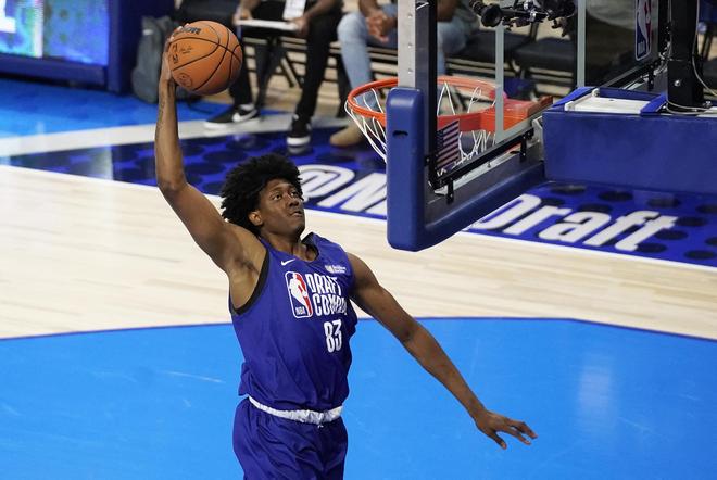 员胡明轩和 员胡明轩和