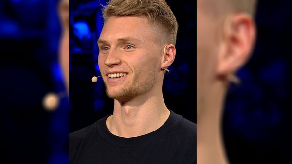 他在边路的 他在边路的