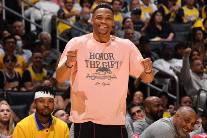 轻松击败 轻松击败